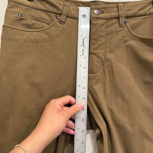 7 Diamonds Men’s Sz 34 Infinity 7-Pocket Pants Tan Slim Fit Stretch Performance - Picture 6 of 8